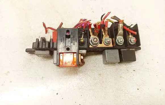 Audi A6 S6 C5 4B Fuse box set 8L0941822A