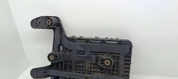 Volkswagen Caddy Battery tray 1K0915333B