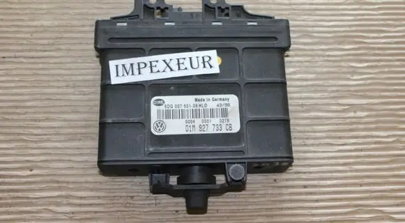 Volkswagen PASSAT B5 Gearbox control unit/module 01M927733CB 5DG00753138 5DG00753146