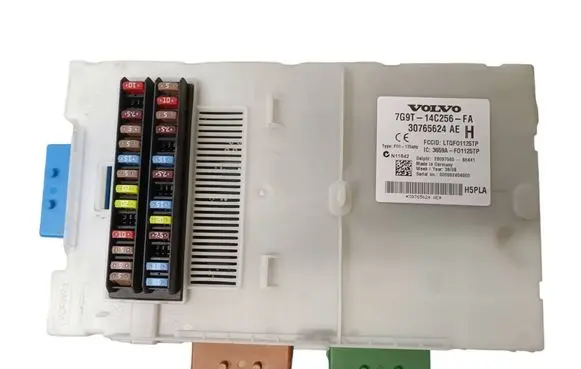 Volvo S80 Fuse module 7G9T14C256FA 30765624AE