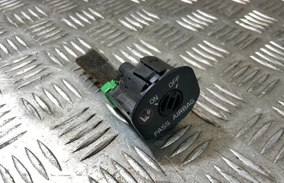 Volvo XC70 Passenger airbag on/off switch 30658737