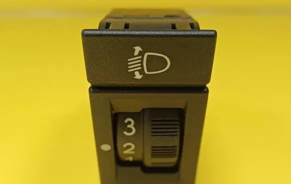 Peugeot 406 Headlight level height control switch 1925698