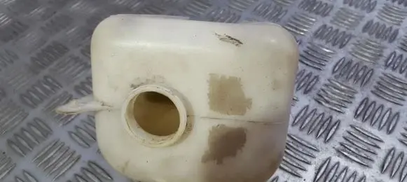 Mitsubishi Space Runner Coolant expansion tank/reservoir