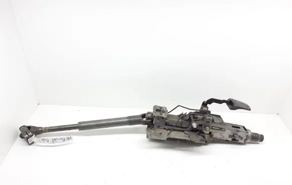 Volkswagen PASSAT B6 Steering wheel axle 171419502J