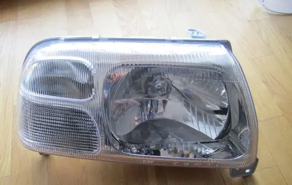 Suzuki Grand Vitara I Headlight/headlamp