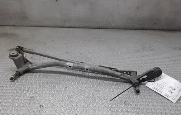 Front wiper linkage