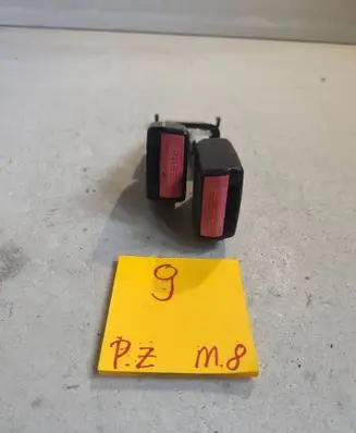 Renault Megane II Rear seatbelt buckle 7864832