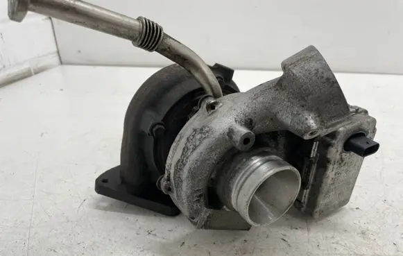 Mercedes-Benz E W212 Turbo A6511530094