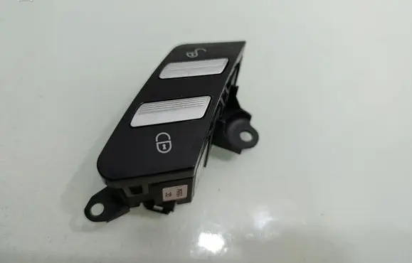 Mercedes-Benz S W221 Central locking switch button A2218201210