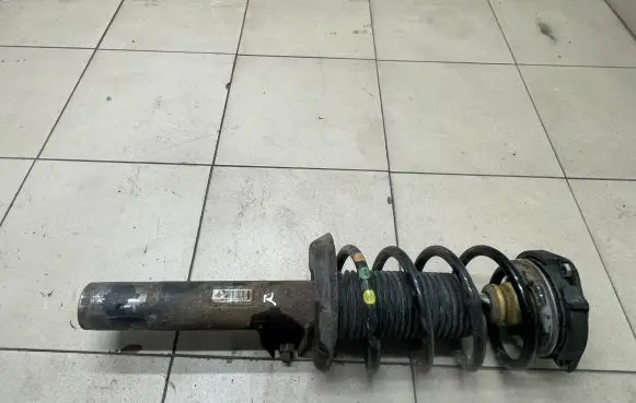 Volkswagen PASSAT B6 Front shock absorber with coil spring 3C0413031AC