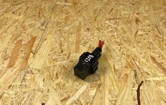 Mini Cooper F57 Coolant fan relay 9207913