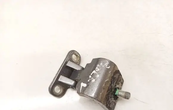 Volkswagen Golf V Tailgate/trunk/boot hinge 