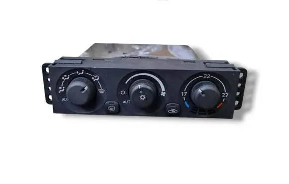 Mitsubishi Pajero Air conditioning/heating control unit 146430-8790 MR500648