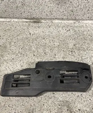 Volkswagen PASSAT B5.5 Front bumper mounting bracket 3B0807184E