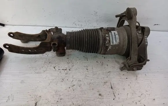 Audi Q7 4L Front air suspension shock absorber 7L8616039A