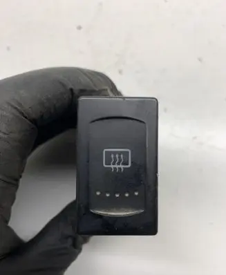 Volkswagen PASSAT B5.5 Windscreen/window heater switch 3B0959621C