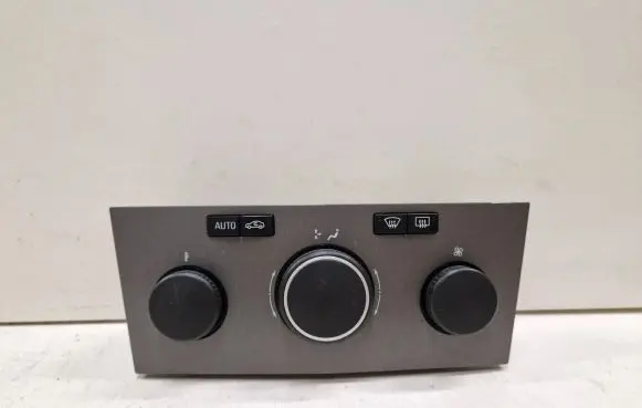 Opel Zafira B Climate control unit 13168100 31032006 0AM7504C68
