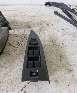 Mazda 6 Electric window control switch