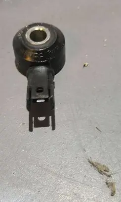 BMW X6 E71 Detonation knock sensor 7577034
