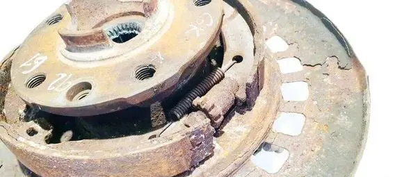 Audi Q7 4L Handbrake/parking brake pads 