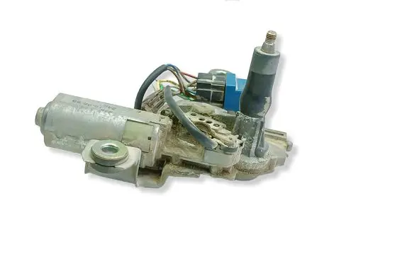 Peugeot 406 Rear window wiper motor 0390201539