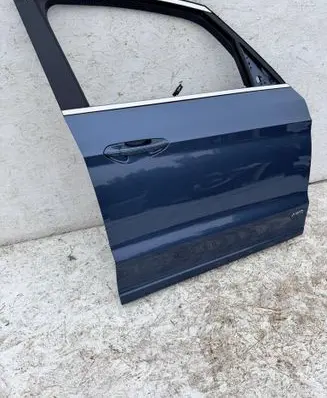 Ford S-MAX Front door 