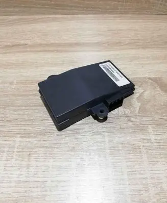 Chrysler Grand Voyager IV Alarm control unit/module 04686995AD