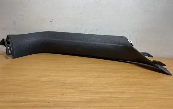 Volkswagen Golf VII Tailgate trim 5G9867603A C2167