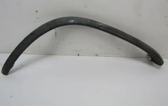 Ford Maverick Front arch trim 