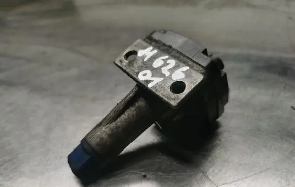 Mazda 626 Turbo solenoid valve 195700100