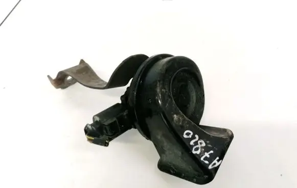Skoda Octavia Mk2 (1Z) Horn signal E970381157