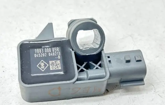 Renault Megane III Airbag deployment crash/impact sensor 988300005R 040213 045202040213