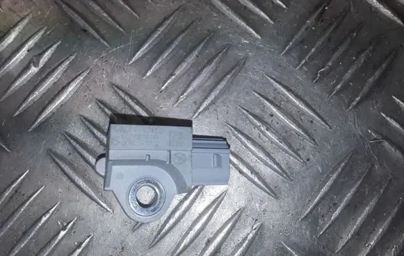 Mazda 6 Airbag deployment crash/impact sensor GDK457KC0 K0273110110