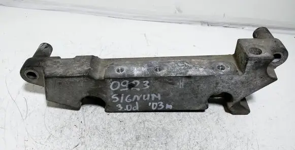 Opel Signum Engine mounting bracket