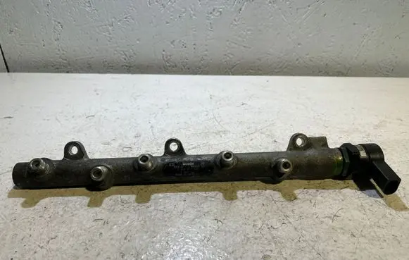 BMW 3 E90 E91 Fuel main line pipe 7787164 006012 0445214030