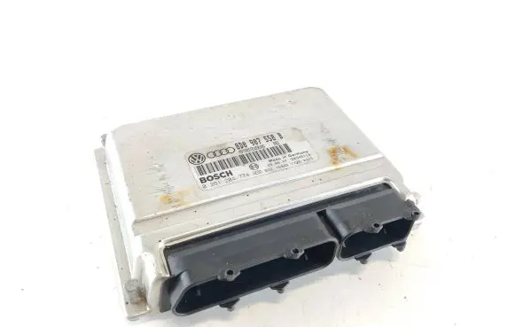 Volkswagen PASSAT B5 Engine control unit/module 8D0907558B 0261204774 26SA5119