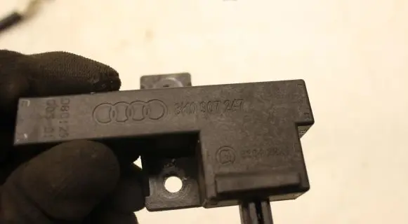 Audi A4 S4 B8 8K Keyless (KESSY) go control unit/module 33542221