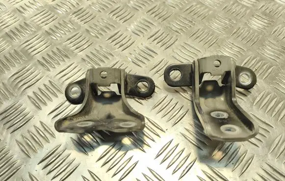 Hyundai i20 (GB IB) Front door hinge set 
