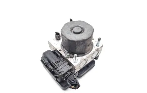 Nissan Qashqai ABS Pump 476604EA1E