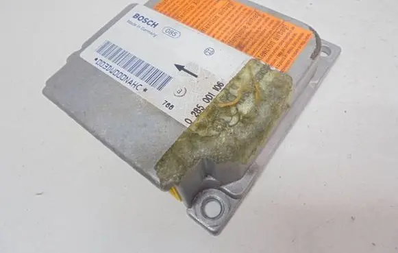 Audi A6 S6 C5 4B Airbag control unit/module 0285001106