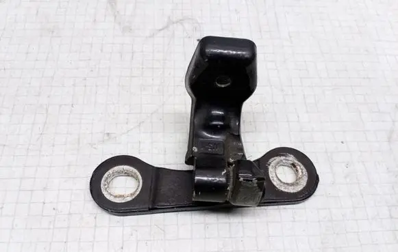 Opel Vectra C Rear door upper hinge BL279