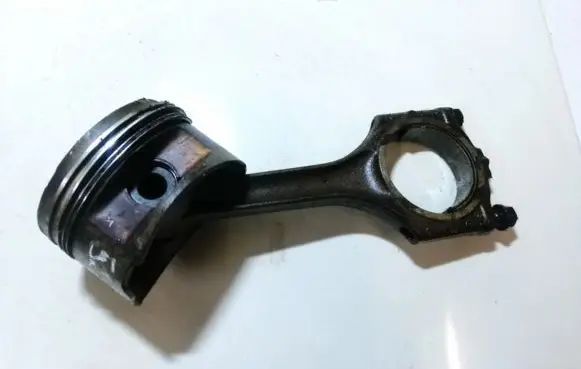 Audi A8 S8 D2 4D Piston with connecting rod