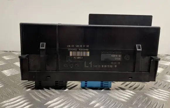 BMW 3 E92 E93 Comfort/convenience module 9187533