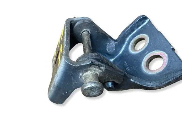 Peugeot 407 Rear door upper hinge 