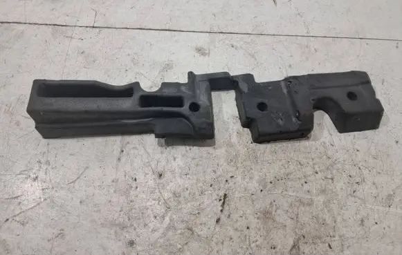 Volkswagen Touareg II Fender foam support/seal 7p0863802