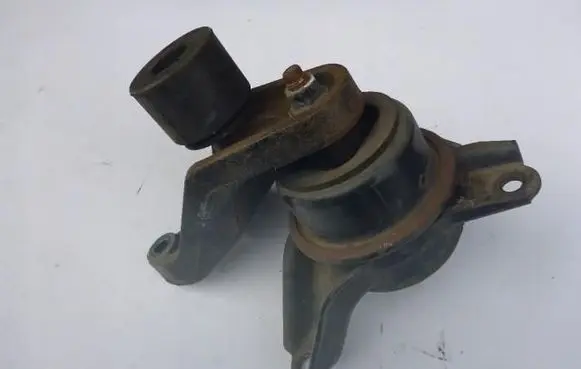 Hyundai ix35 Engine mount vacuum valve 21825-2Y600