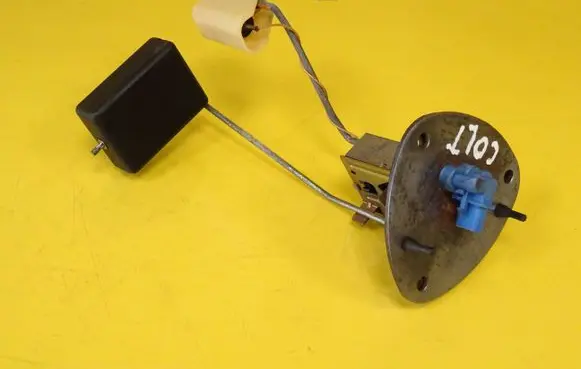 Mitsubishi Colt Fuel level sensor 