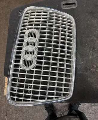 Audi A6 Allroad C6 Front bumper upper radiator grill 4F0853651AA