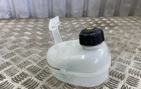 Renault Megane E-Tech Coolant expansion tank/reservoir