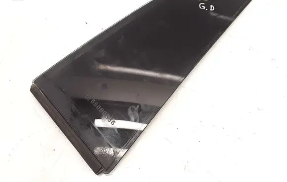 Opel Zafira B Rear vent window glass 43R001604